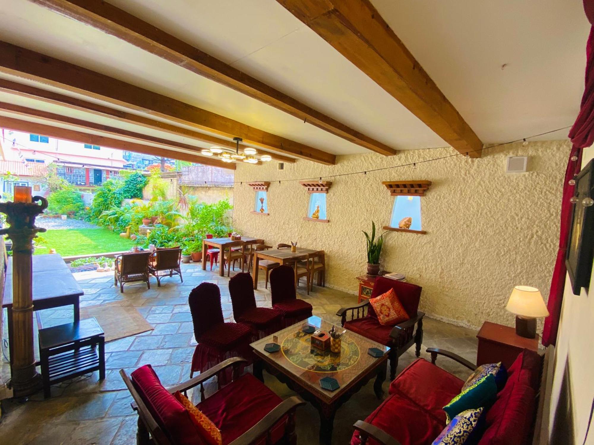 Three Jewels Boutique Hotel Pokhara Exterior foto