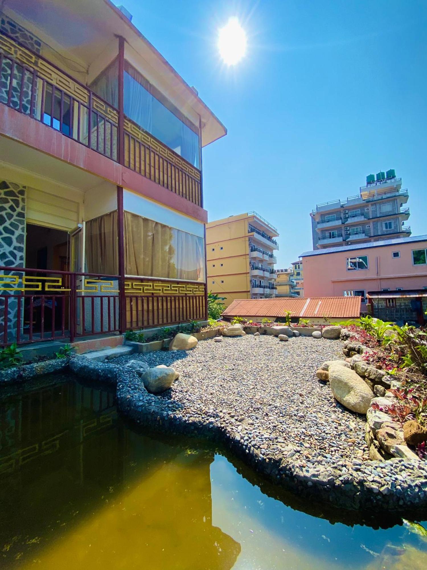 Three Jewels Boutique Hotel Pokhara Exterior foto